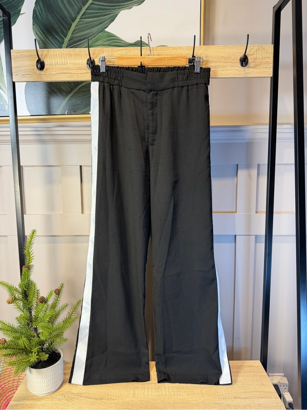 Classic Black Track Pants with White Side Stripe L